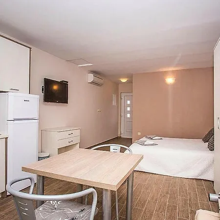 Apartman Julija Cin101017 Syb